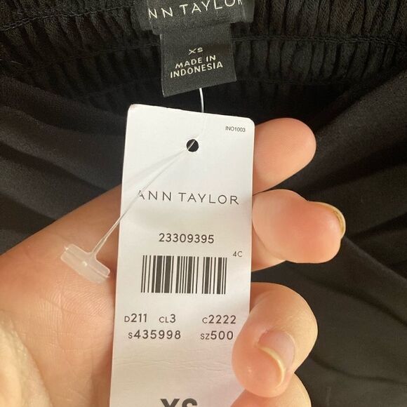 Ann Taylor Crepe Wrap Cold Shoulder Tie Back Top - Picture 6 of 9